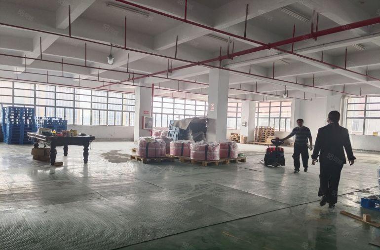 三和楼上2000平方原房东仓库厂房低价出租500平方起分租