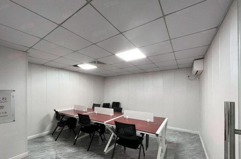 精装修办公室130平租金2500元带家私家电，有其他面积