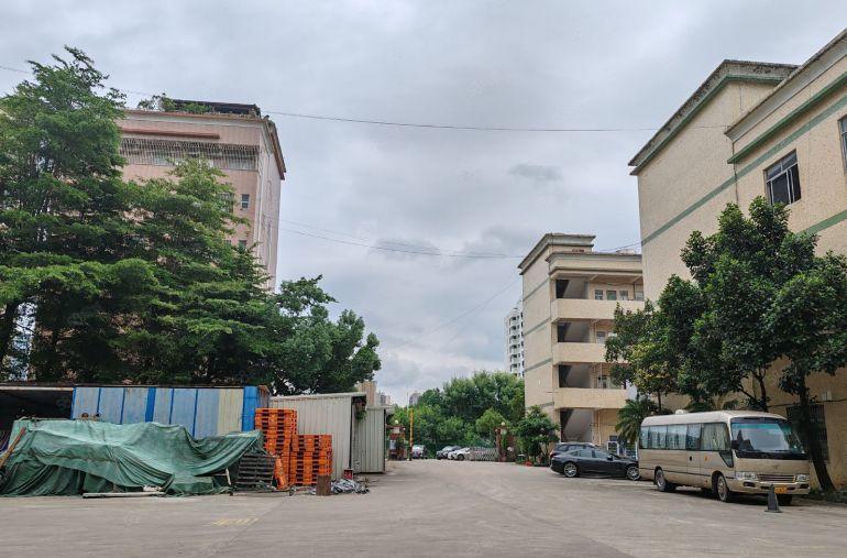 惠阳秋长白石邻深红本厂房仓库1楼2500平低价出租200起分