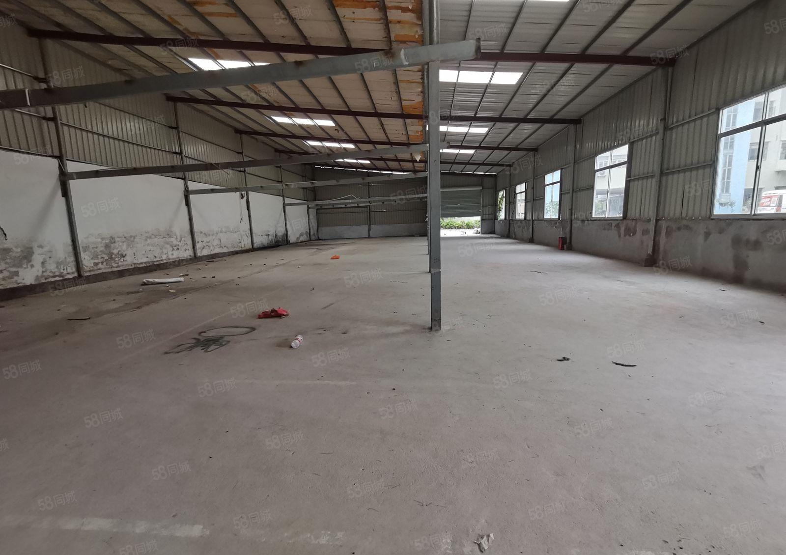 带5百平空地独门独院钢结构厂房出租，可办环评，可进拖头货车，