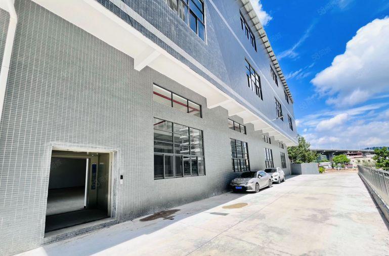 9块在新圩租6米高全新4700平独门独院厂房有牛腿