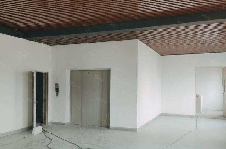 10块带装修！秋长楼上2000平全新地坪漆标准厂房仓库出租