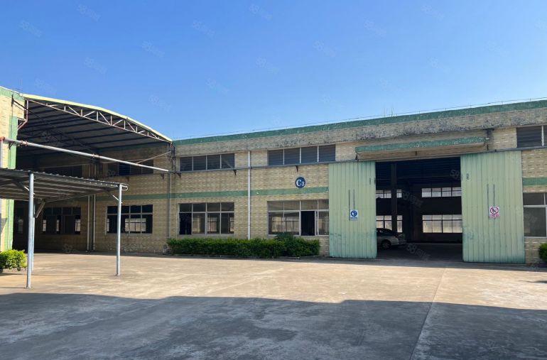 个人出租厂房带红本独院5450平方，带牛角8米高