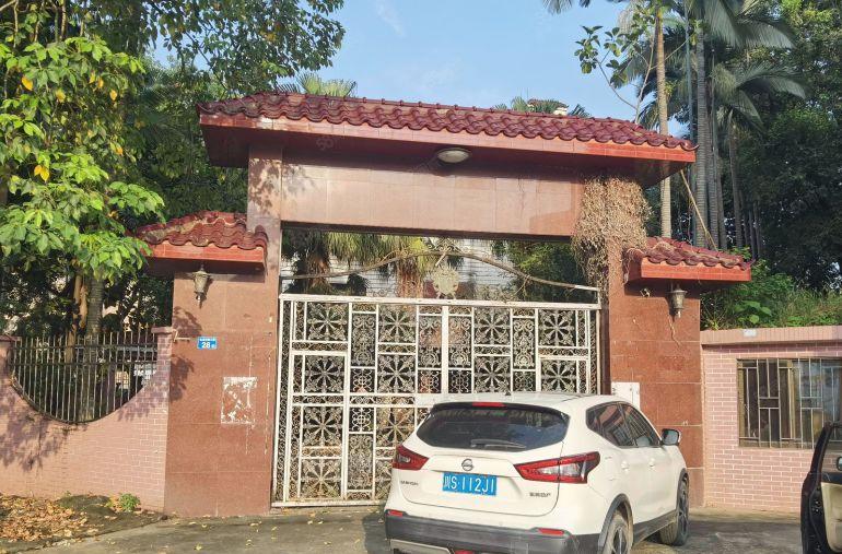 独门独院整栋别墅出租，淡水高速路口附近，便宜出租，合同期长