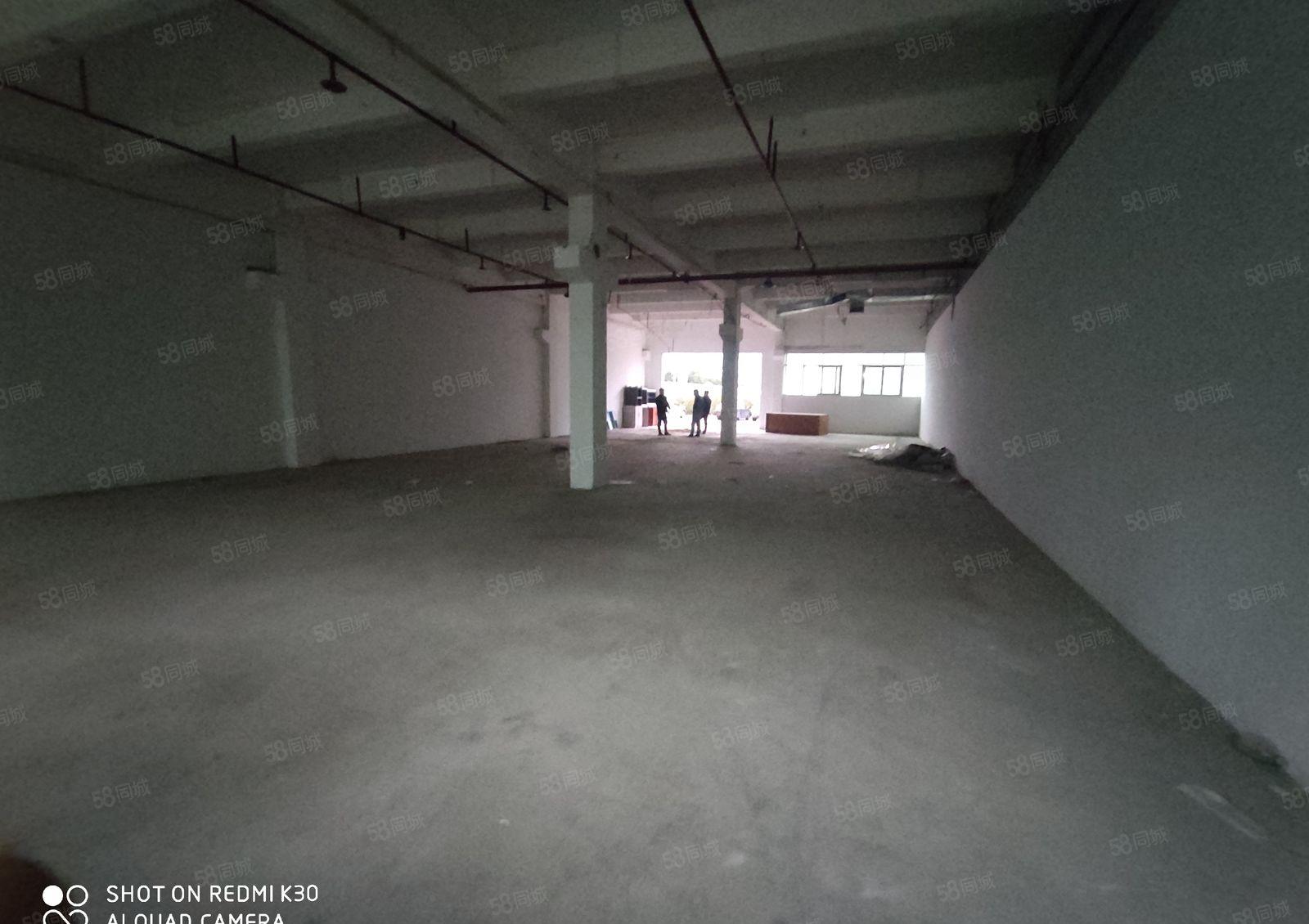 原房东，三相电，可做小加工，楼上可住人。