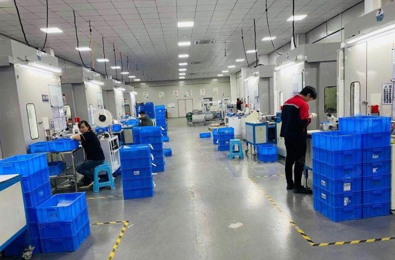 整层3000平可分租！已空置，带精装修，无转让费，原房东厂房