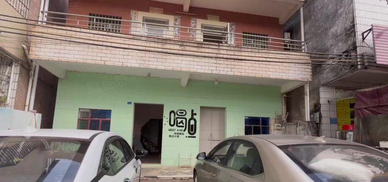 独门独院整栋出租，租金2000元。