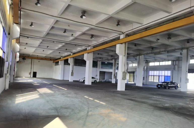 响水河暗盘1200平标准厂房一楼使用方便可做快递修车仓库门面