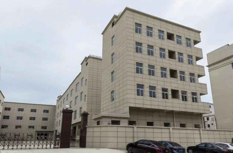 10块！100平可分主干道旁位置好原房东红本厂房仓库出租