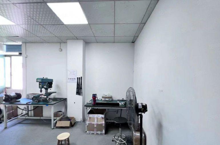 大亚湾临深 新空出2楼600平方带精装修办公室厂房仓库出租