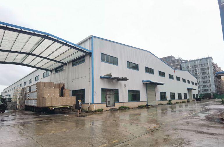 无立柱层高13米墙体钢构厂房，大小分组，不限行业