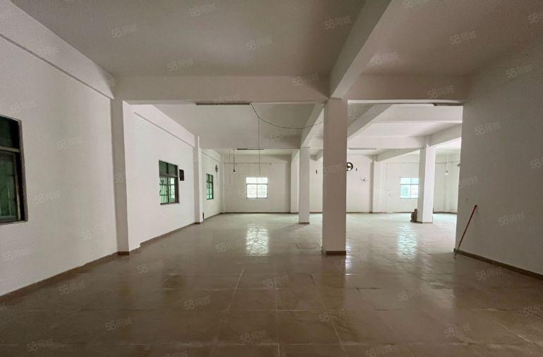 大亚湾路边独门独院单一层厂房仓库，现成水电办公室。