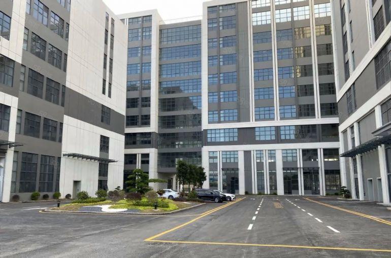 10块！大亚湾临深高端形象红本厂房仓库出租1000平方起分