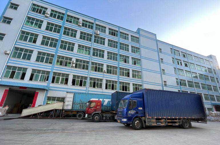 10元！10元！特价红本带装修标准厂房。不限行业 可以分租