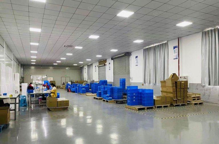 整层3000平可分租！已空置，带精装修，无转让费，原房东厂房