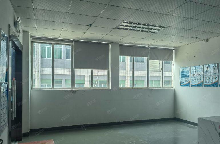 大亚湾临深800平方精装修厂房低价出租面转让费 好招工