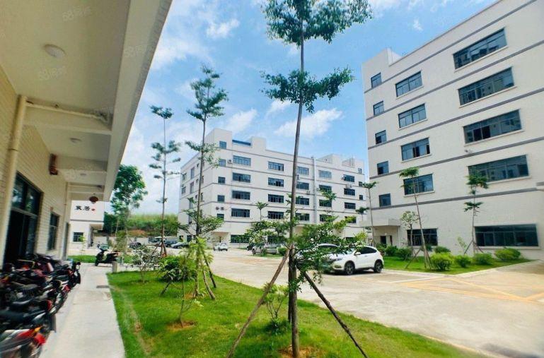 10元精装厂房，整层2000平，原房东厂房仓库出租，高使用率