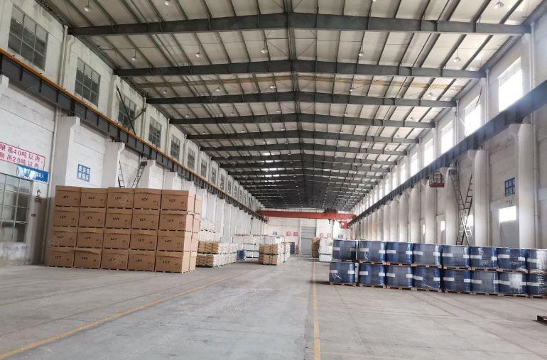 惠州大亚湾3900平方米，单一层厂房出租，高度14米，形像好