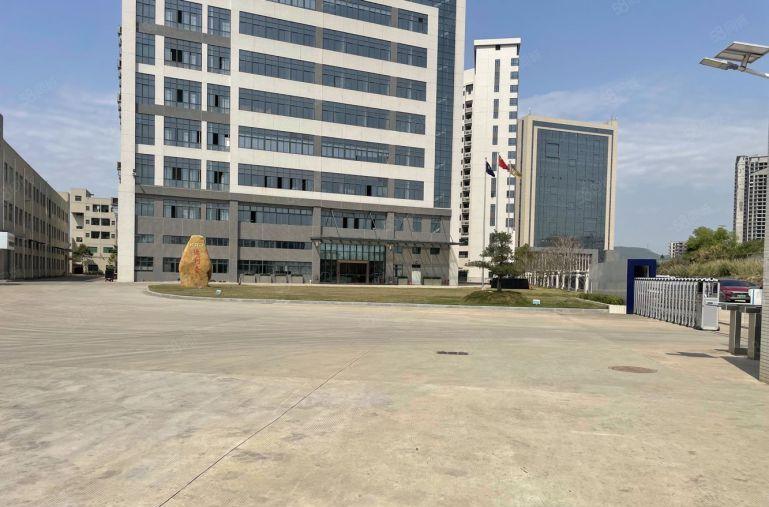 大亚湾临深楼上2000平厂房带5吨货梯低价出租 园区配套齐全