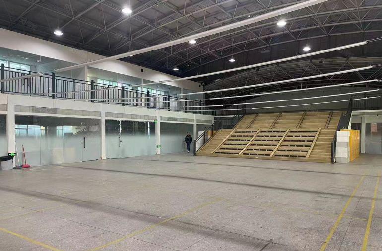 大亚湾临深文体馆，带装修及全套设备培训机构场地招租