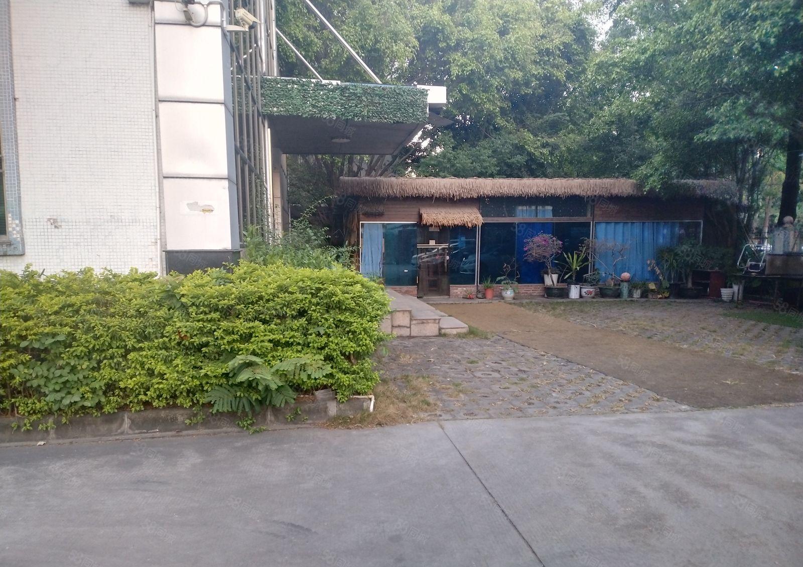 万达广场附近厂房2700出租价低