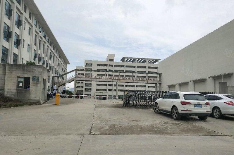 滴水15米！精装修办公室超大空地厂房工业园！电商仓库合适