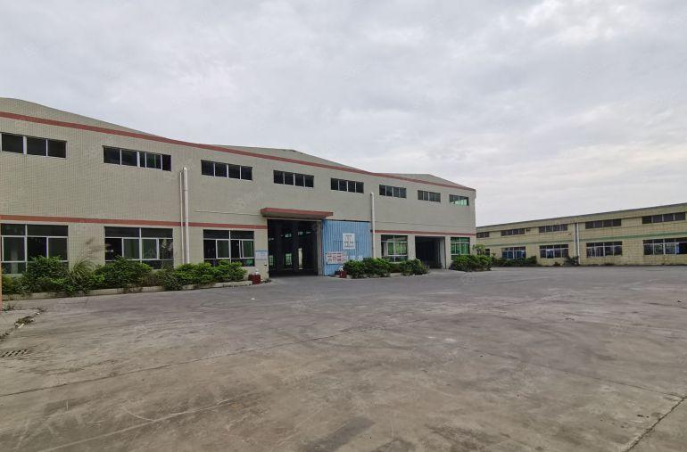 临深大亚湾西区滴水8米独院钢构厂房4200平方低价大小可分租