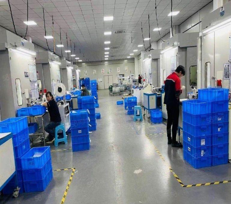 10元精装厂房，整层2000平，原房东厂房仓库出租，高使用率