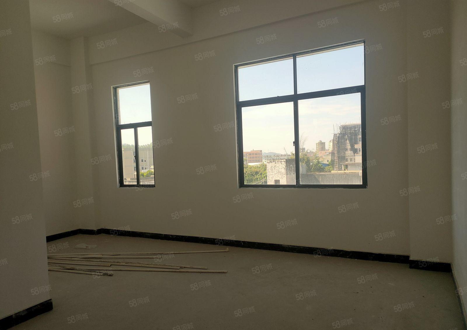 大亚湾中心区新空出950平标准厂房招租