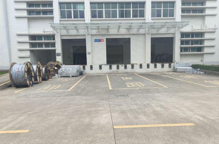 19块钱亚湾西区，仓库 3200平米，原房东