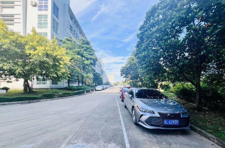 7块钱在大亚湾比亚迪旁租原房东一二楼厂房带精装修办公室