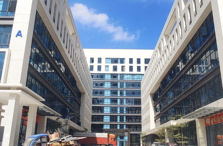 10元！大亚湾临深全新2000平楼上标准厂房仓库出租，可分租