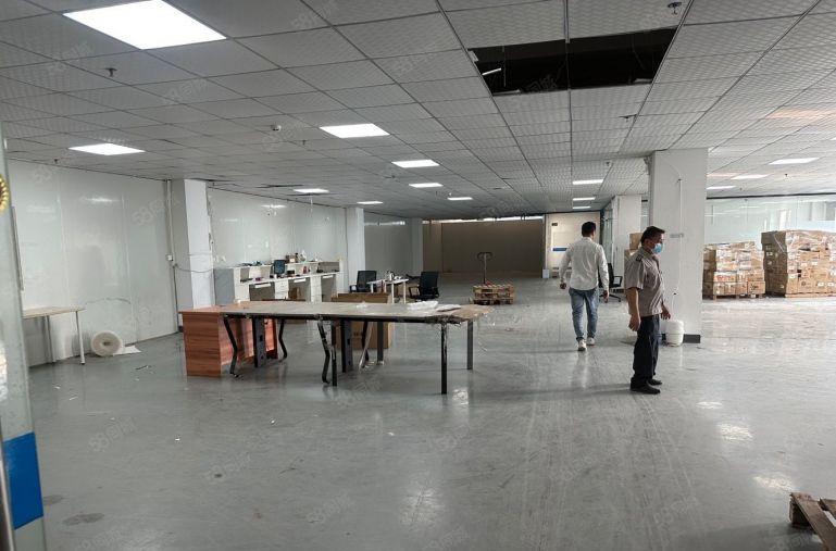 大亚湾新出带装修原房东800平楼上厂房价格便宜好停车！