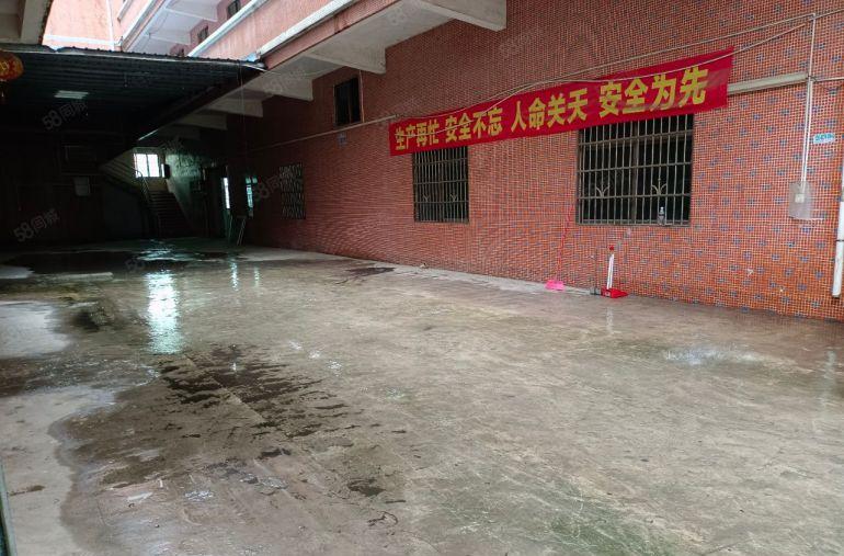 原房东独门独院标准厂房，证件齐全可办环评，交通方便，低价出租