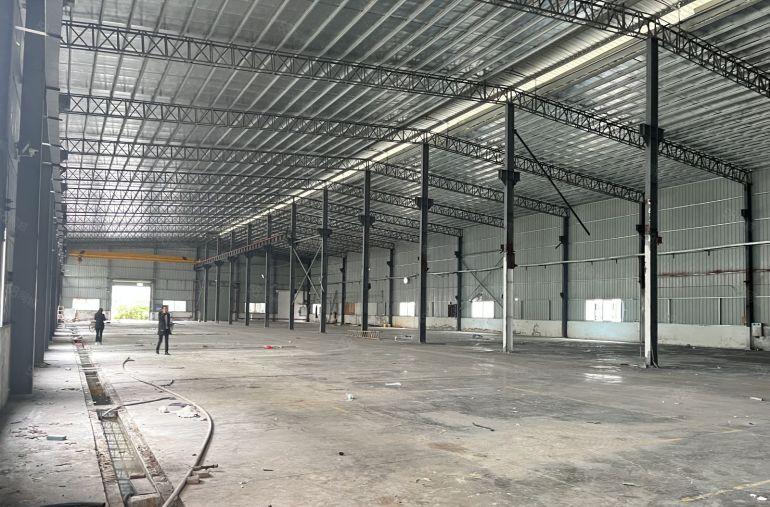 急租香港业主新出独院，适合抽粒注塑电子五金冲压机械设备家具等