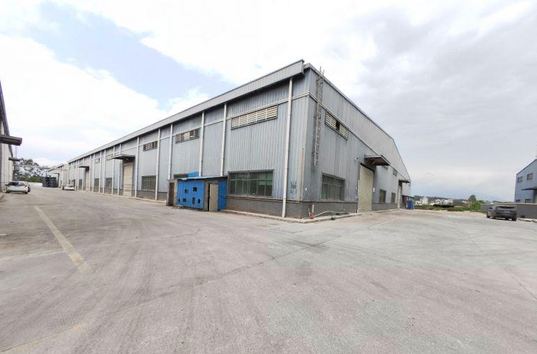 原房东滴水10米高5500平，空地7000平可分租远离居民