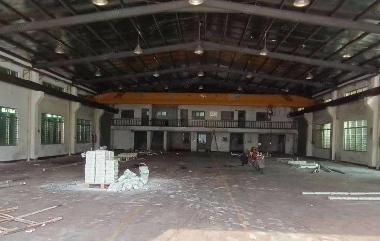 园洲镇原房东单一层厂房低价出租，砖墙到顶带隔热层，形象好交通