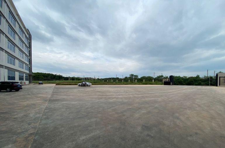 业主自租博罗园洲全新红本厂房，可分租，可办环评，形象好