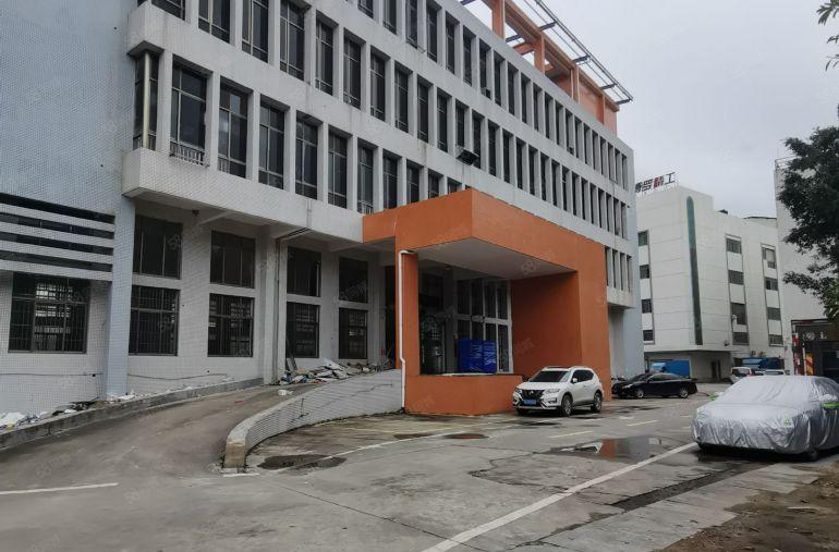 罗阳原房东独院标准厂房出租26000方，国有红本，一楼带牛腿