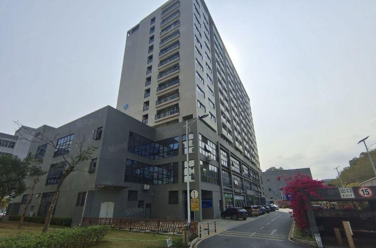 龙溪楼上精装厂房2000出租仓库办公带装修水电齐全到位8元放