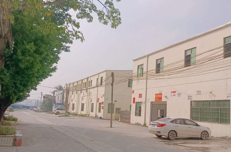 石湾喷粉环评厂房仓库低价出租3800平方，带国土证，交通方便