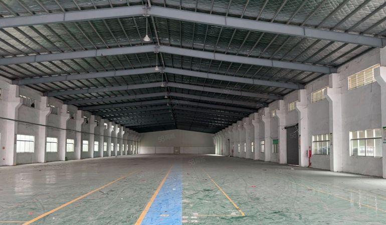 石湾原房东长度156米带红本单一层厂房5000平实际面积出租