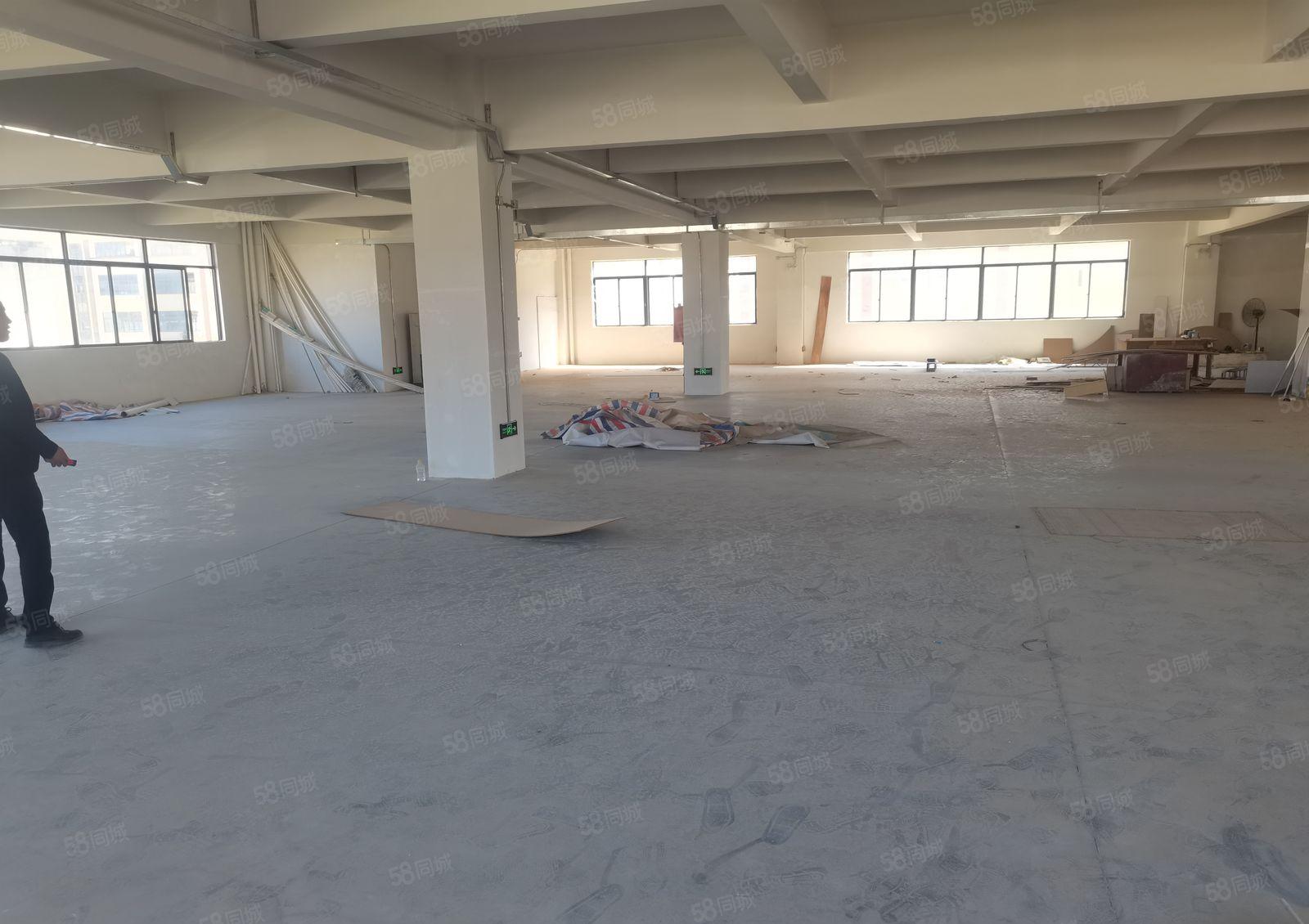 罗阳原房东楼上1000平只租10块钱水电齐全