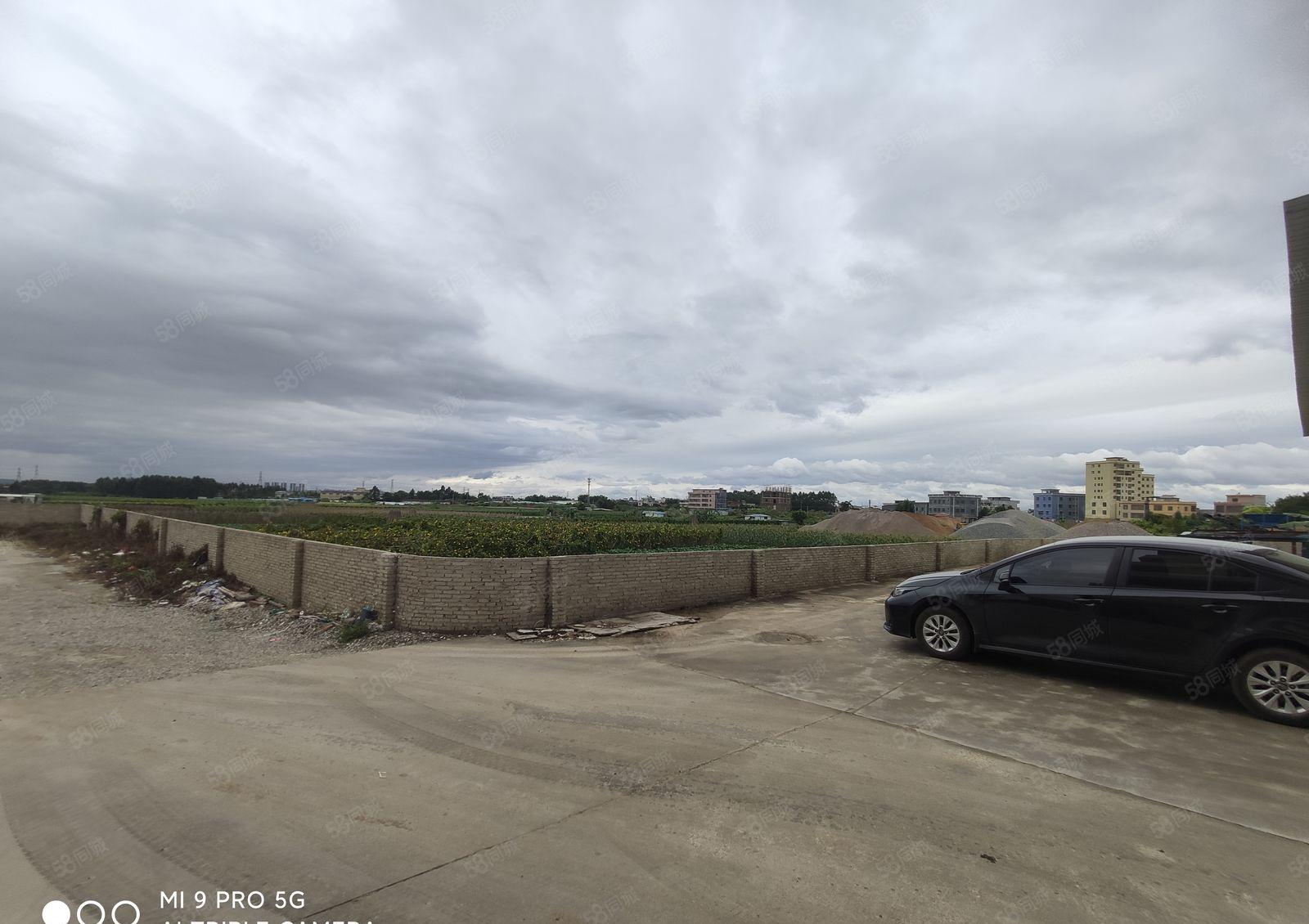 带行车原房东单一层厂房出租，滴水9米，进车方便，证件齐全。