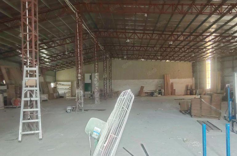 园洲镇新出独院钢构厂房1750平出租