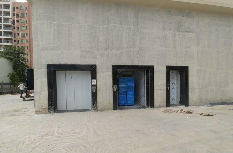 龙溪高速路口附近8元全新厂房出租，高大上标准厂房一楼8米