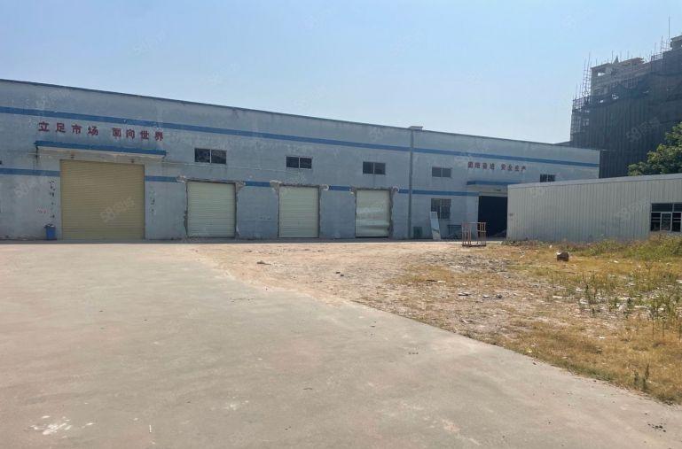 临莞独门独院钢构5000平 层高8米 空地大好进大车