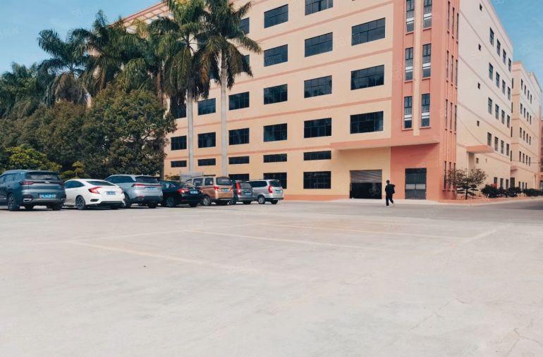 石湾镇原房东红本双证标准厂房36000平方，低价出租。