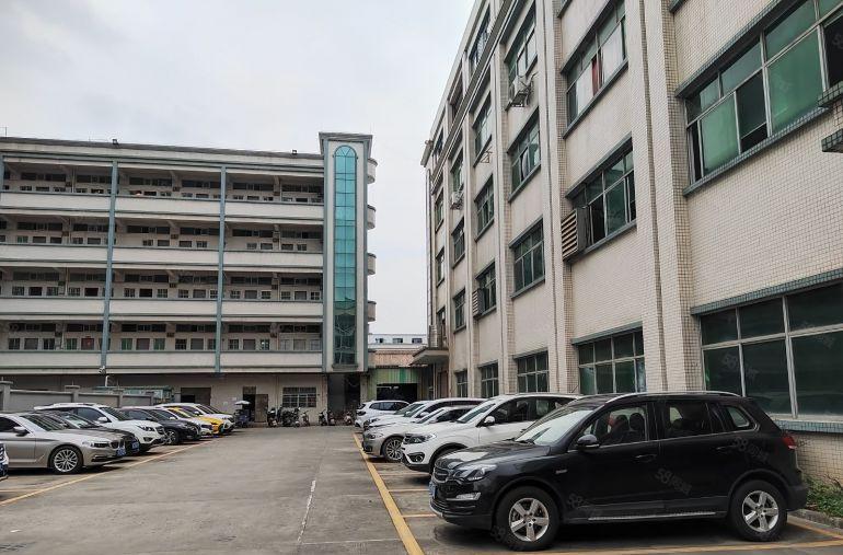 工业区，标准厂房一楼，带现成行车，主线到车间，现成办公室