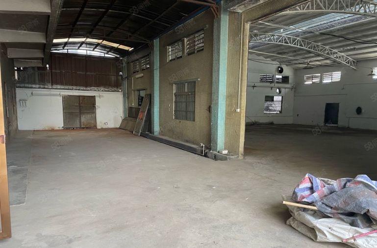 石湾原房东砖墙到顶单一层小独院出租1100平方